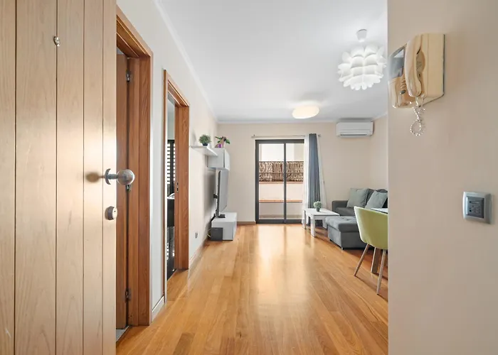 Lido Retreat Apartment