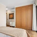 Lido Retreat *